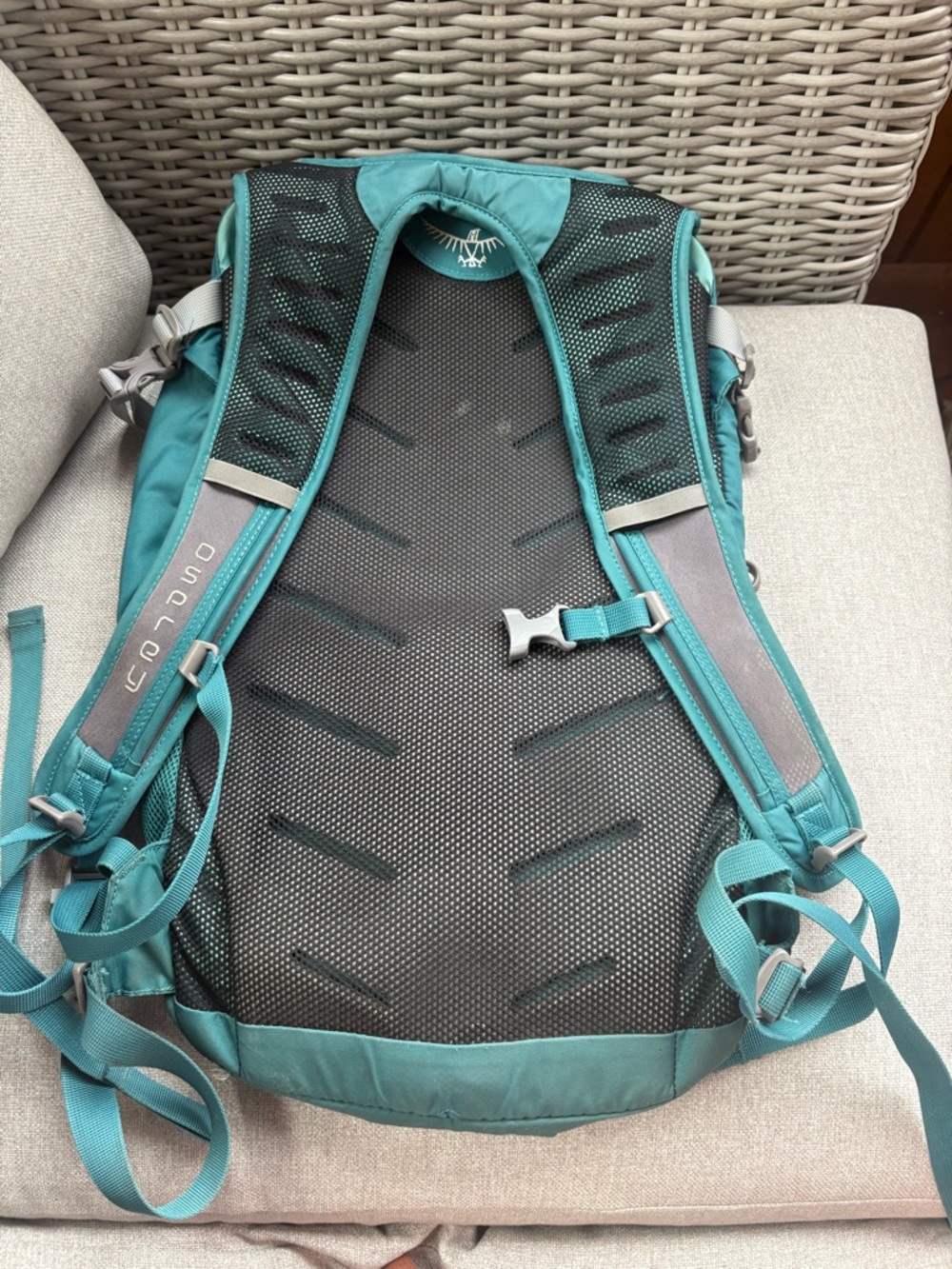 Osprey Daylite Plus Backpack Teal Hiking Travel - Picture 2 of 5